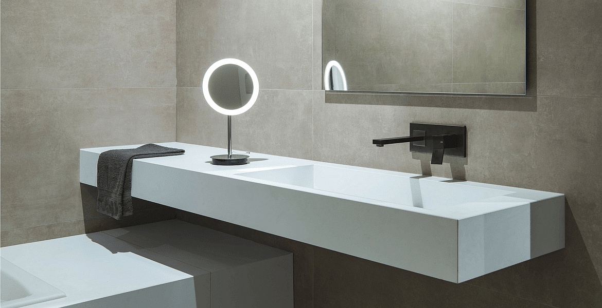 Mirror with lighting