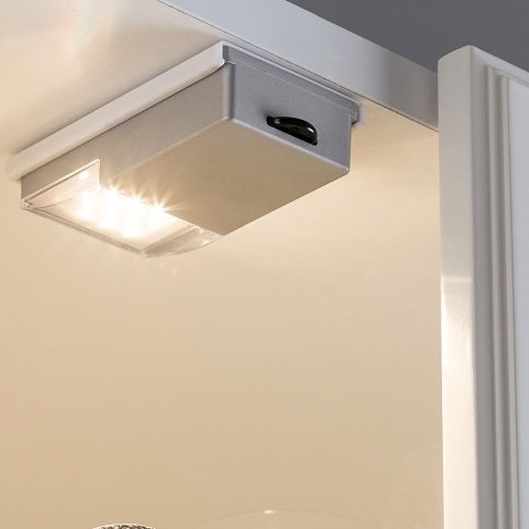 Cabinet luminaires