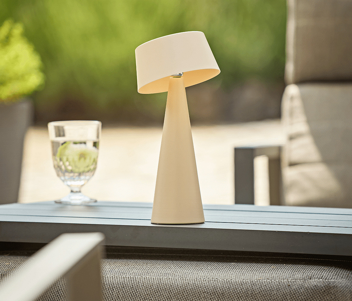 SIGOR solar table lamp SOLINO tiltable, with accumulator, with USB charging function, magnetic mounting IP44, mat, dune beige dimmable SIGOR solar table lamp SOLINO tiltable, with accumulator, with USB charging function, magnetic mounting IP44, mat, dune beige dimmable