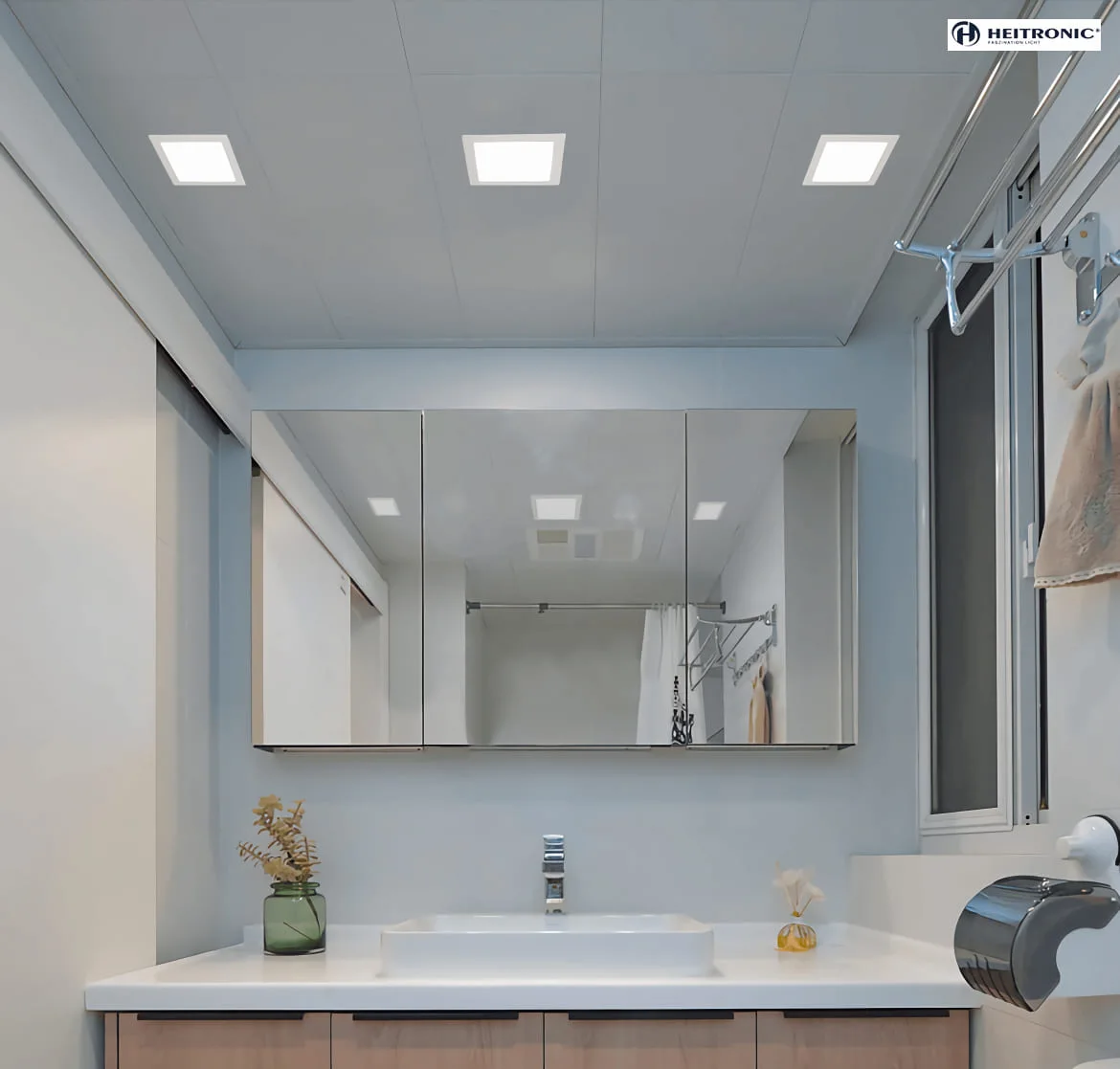 HEITRONIC ceiling recessed luminaire LE MANS square IP44, white dimmable HEITRONIC ceiling recessed luminaire LE MANS square IP44, white dimmable