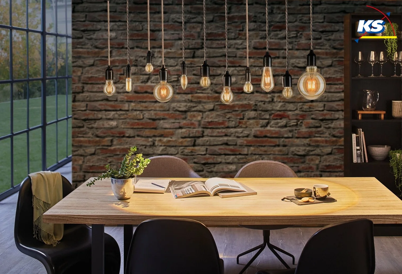 Paulmann LED Filament Drop Lamp P45, 230V, E14, 4.7W 2500K 430lm, dimmable, gold glass clear Paulmann LED Filament Drop Lamp P45, 230V, E14, 4.7W 2500K 430lm, dimmable, gold glass clear